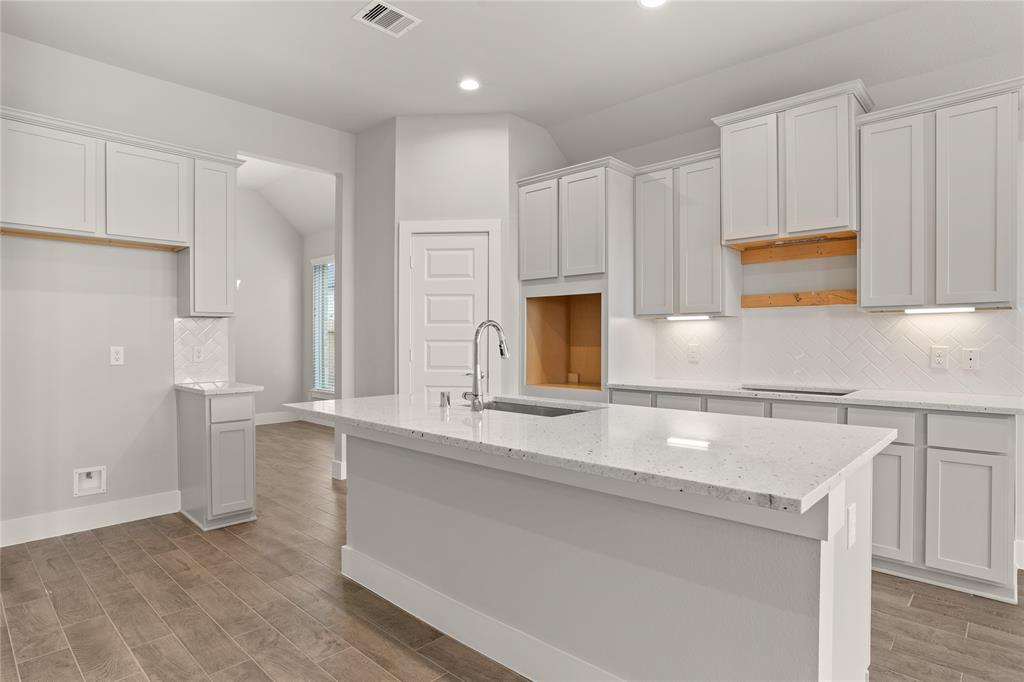 23319 Persimmon Creek Lane, Katy, Texas image 9