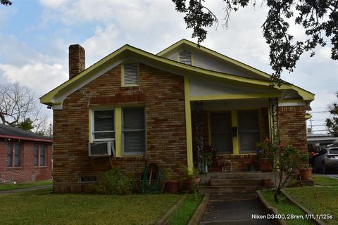 1569 Elliott Street Houston TX 77023