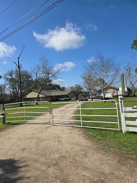 4308 Singletary Road, Alvin, Texas image 2