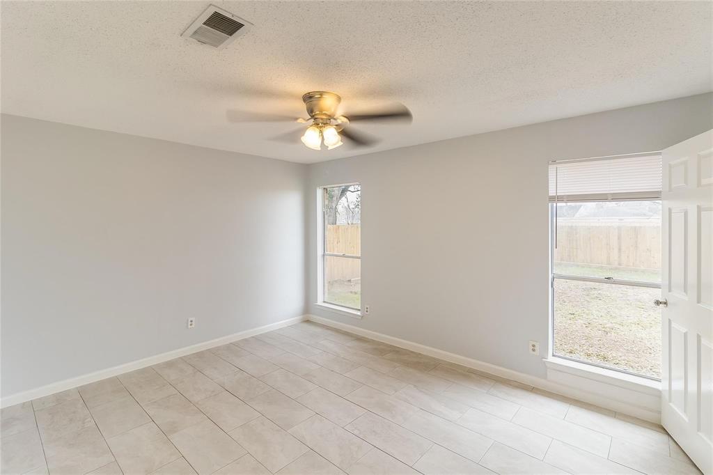 2530 Long Reach Drive, Sugar Land, Texas image 10
