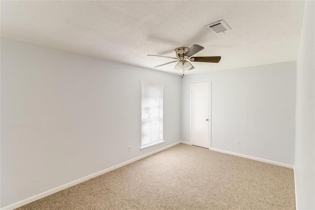 2530 Long Reach Drive, Sugar Land, Texas image 8