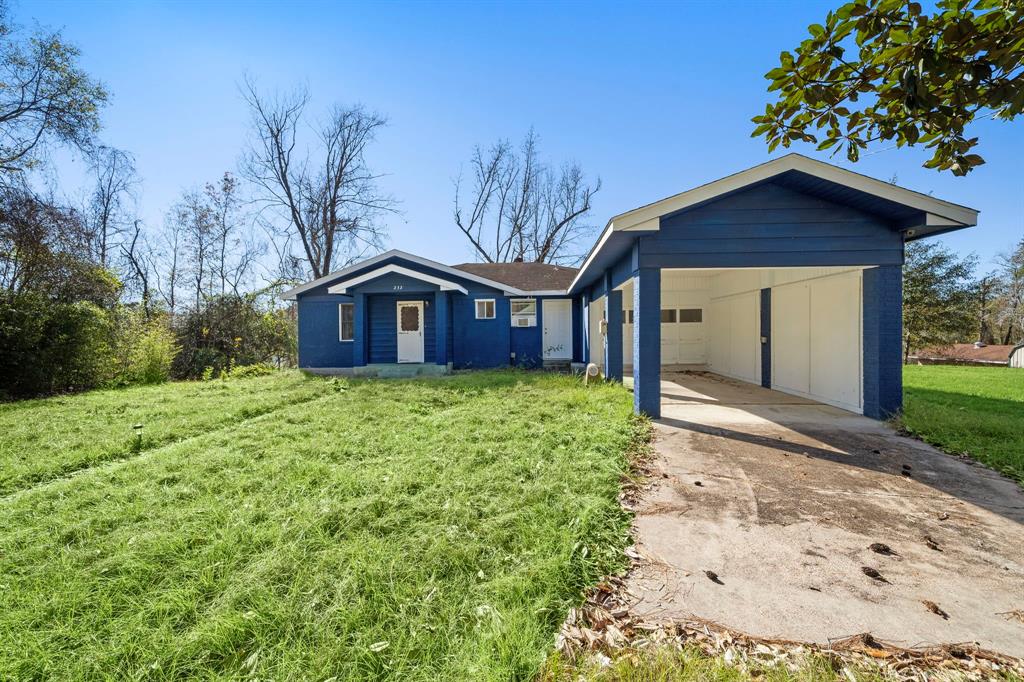 232 Hideaway Lane, Goodrich, Texas image 2