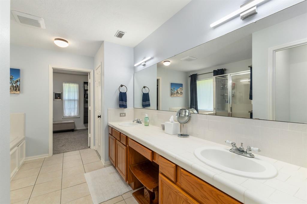2140 N Berlin Road, Brenham, Texas image 12
