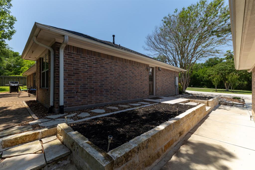2140 N Berlin Road, Brenham, Texas image 22