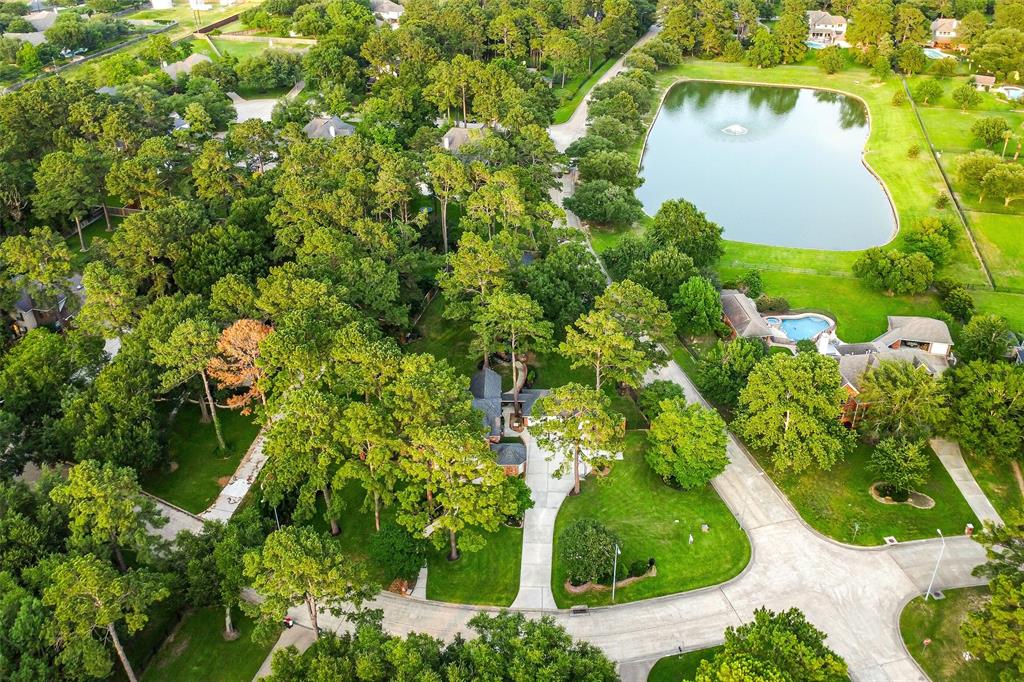 15912 Rosethorn Court