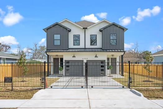 8120 Colonial Lane
