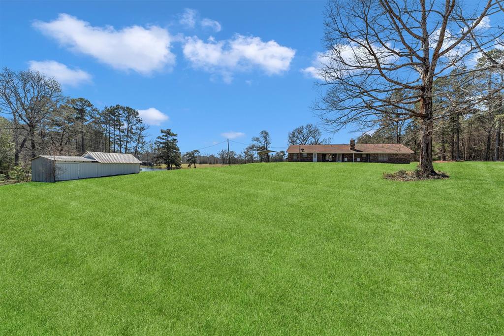70 Paul Dixon Road, Huntsville, Texas image 36