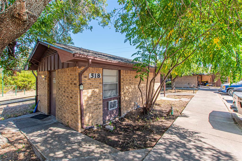 518 E Cypress Street