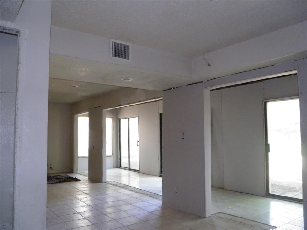 338 Cypresswood Drive, Spring, Texas image 8