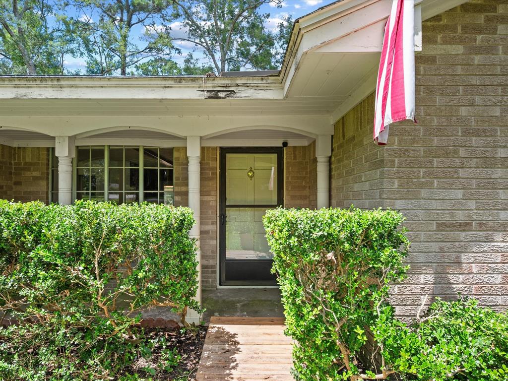 1819 Pin Oak Drive