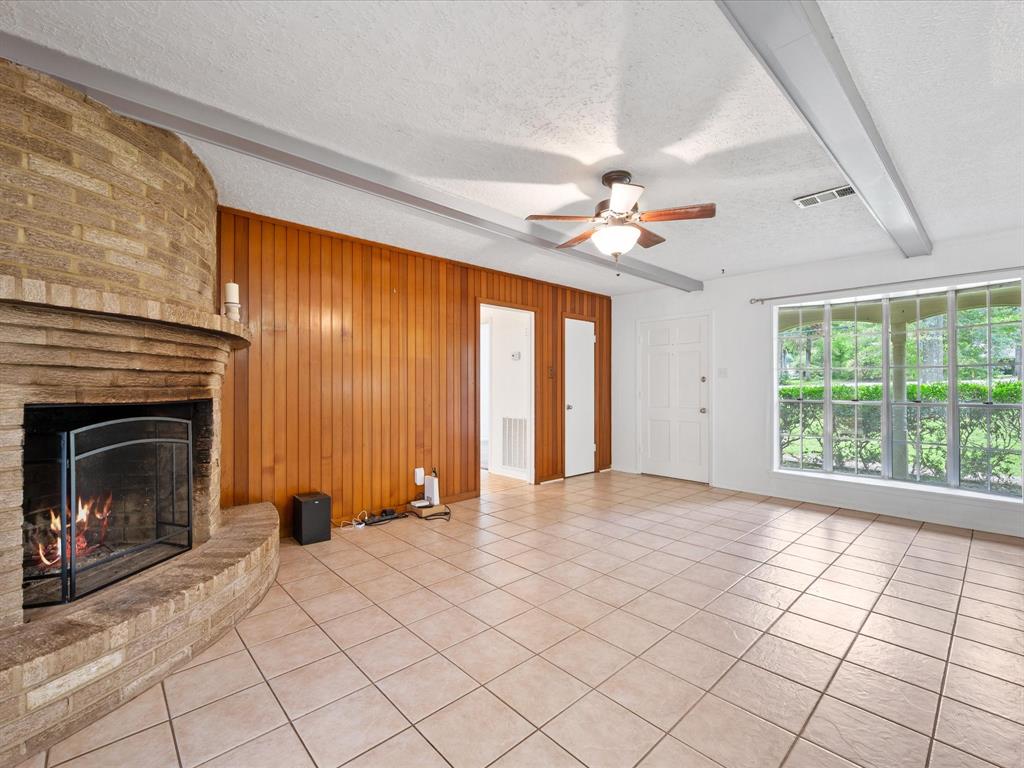 1819 Pin Oak Drive