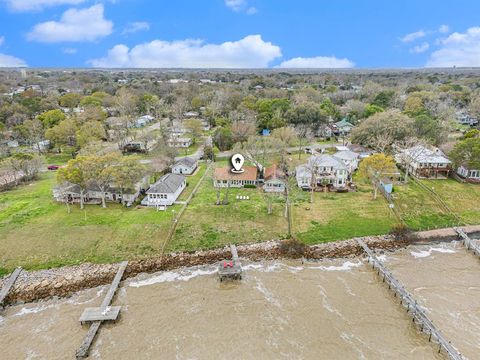 Single Family Residence in Bacliff TX 3827 Bayshore Drive 5.jpg