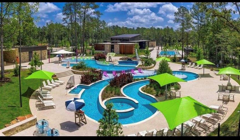 135 Teralyn Grove Loop, Conroe, Texas image 22