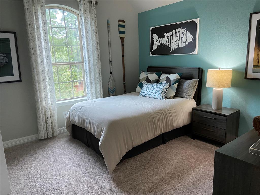 135 Teralyn Grove Loop, Conroe, Texas image 12