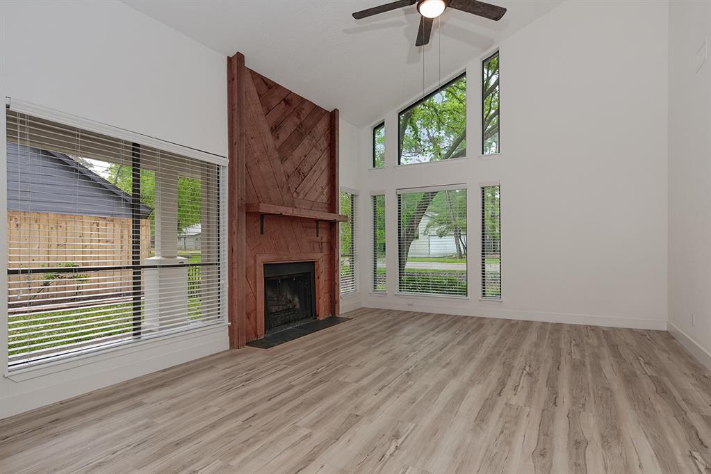 4 Hedgebell Court, The Woodlands, Texas image 6