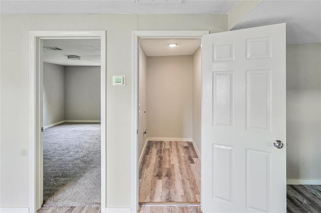 1011 N Arcola Street, Angleton, Texas image 13