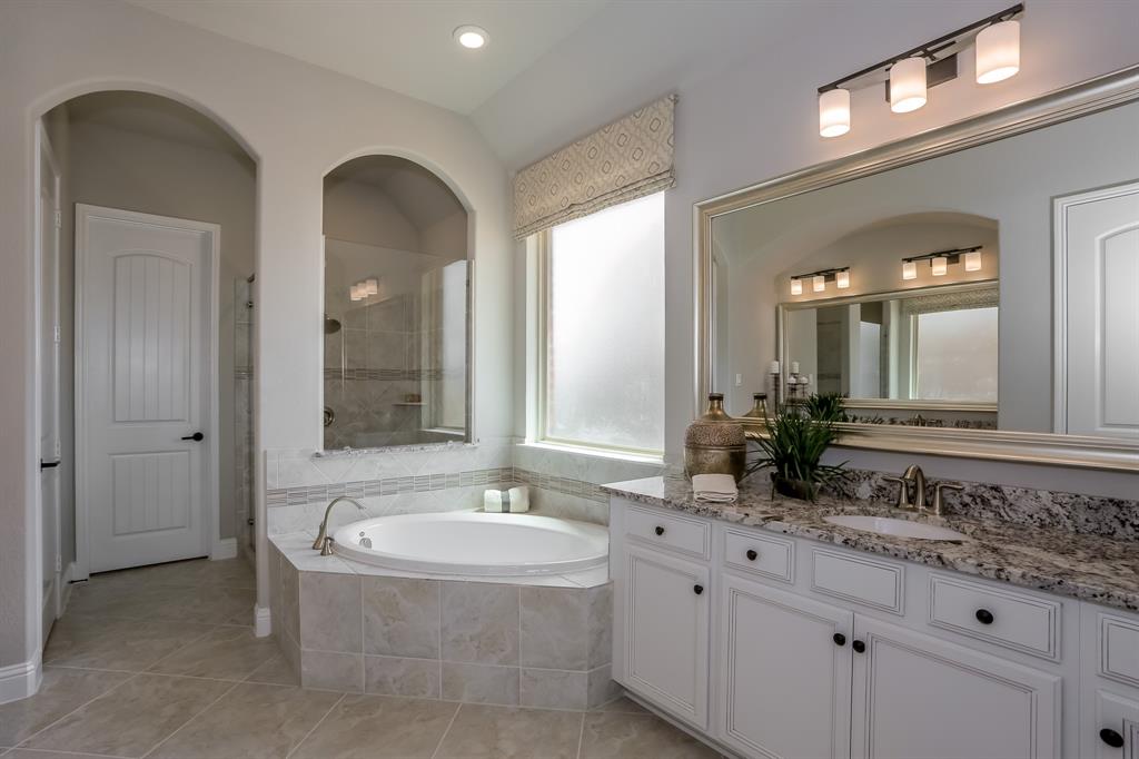 17016 Sweet Iris Court, Conroe, Texas image 6