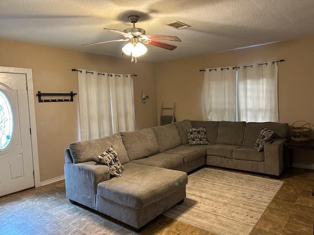 1005 Fahrenthold Street, El Campo, Texas image 5