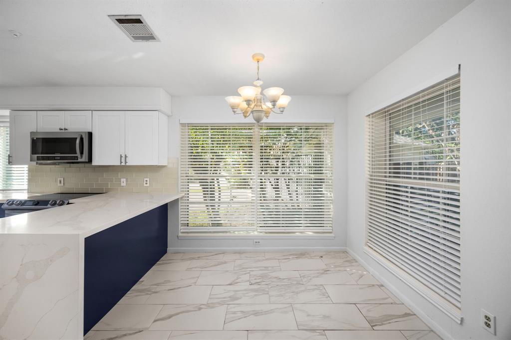 4402 Chipping Court, Sugar Land, Texas image 4