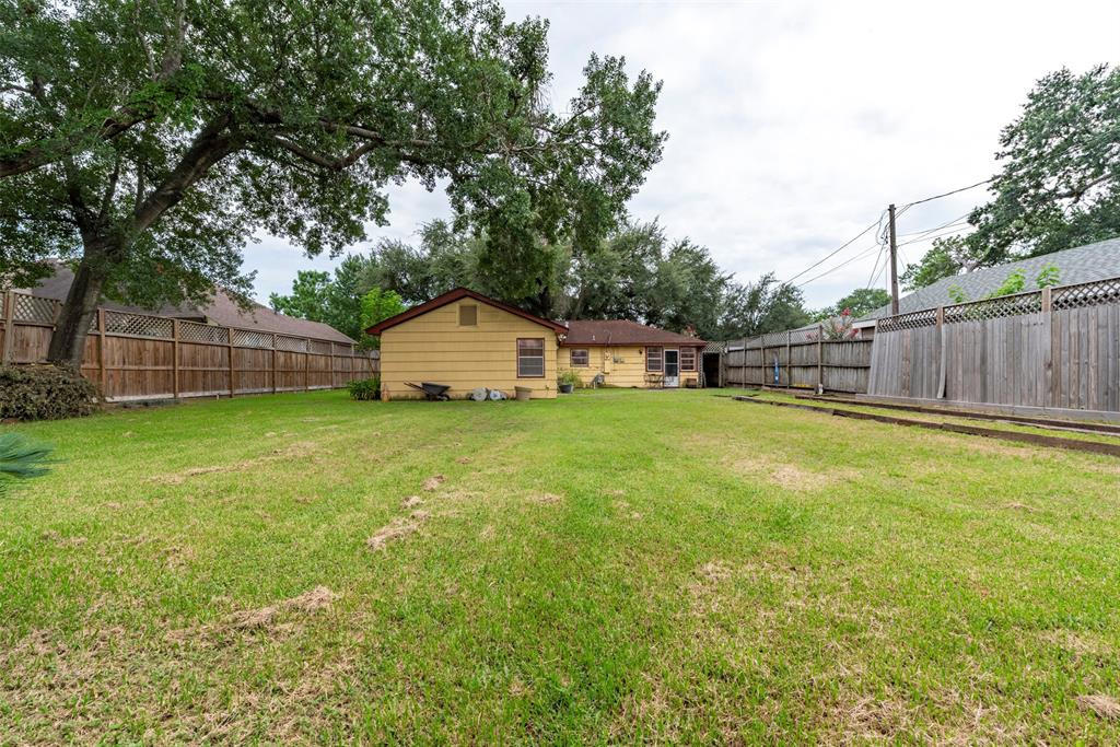 1457 Confederate Road