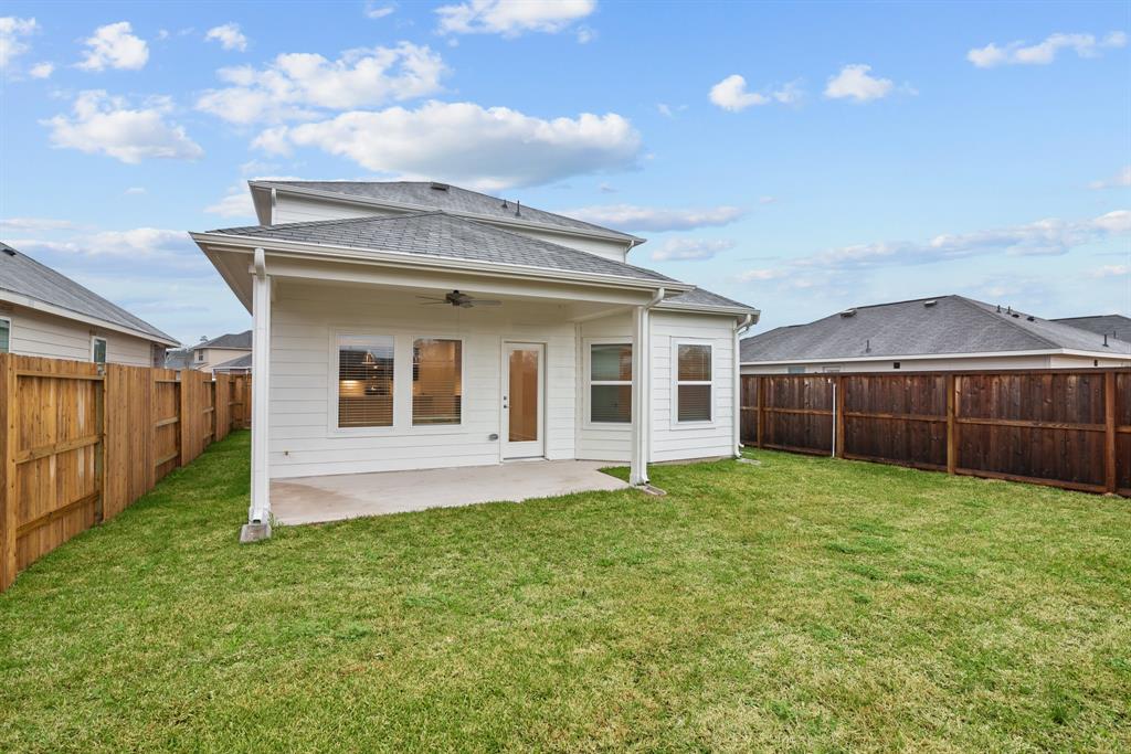 22310 Curly Maple Drive, New Caney, Texas image 37