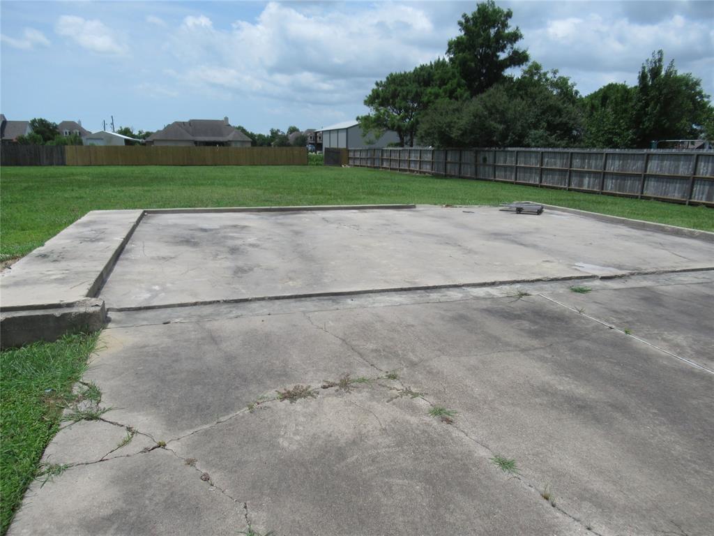 4210 Majestic Drive, Baytown, Texas image 6