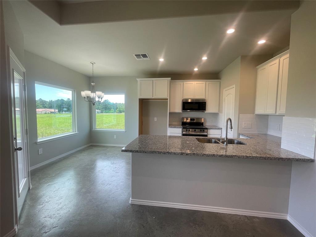 6 Greenway Drive, Trinity, Texas image 4