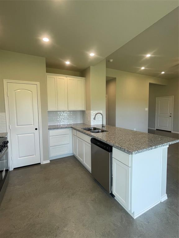 6 Greenway Drive, Trinity, Texas image 7