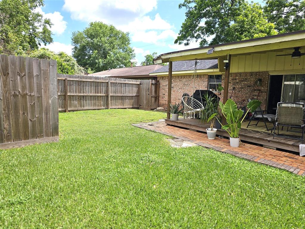610 S Gray Avenue, West Columbia, Texas image 17