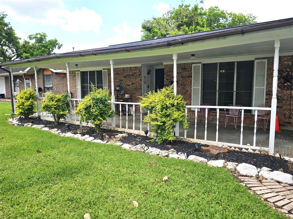 610 S Gray Avenue, West Columbia, Texas image 20