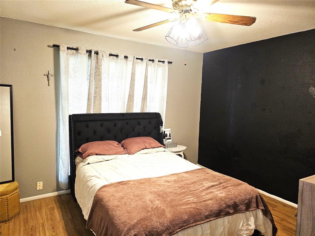 610 S Gray Avenue, West Columbia, Texas image 8