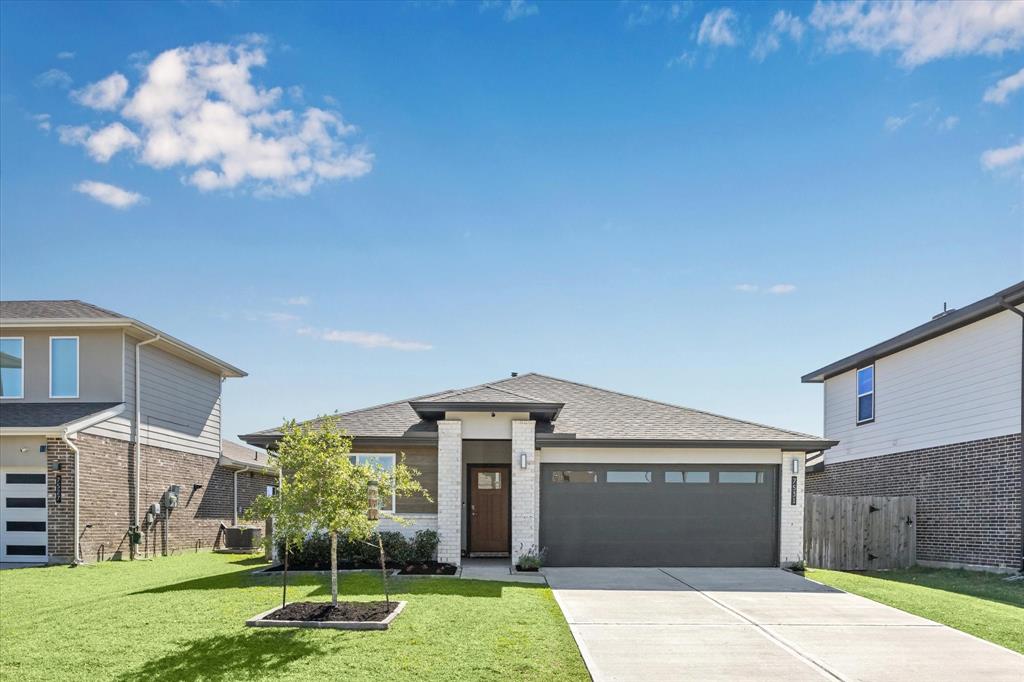 7531 Victoria Brook Trace, Richmond, Texas image 1