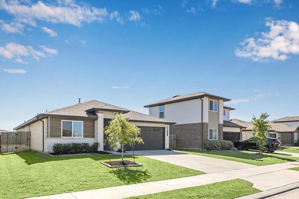 7531 Victoria Brook Trace, Richmond, Texas image 2
