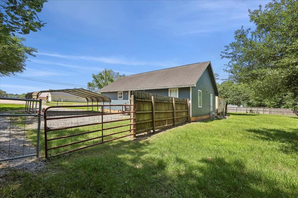 664 W Tram Road, Vidor, Texas image 9