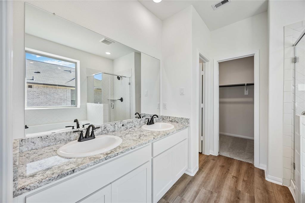 6319 Fawn Path Drive, Conroe, Texas image 17