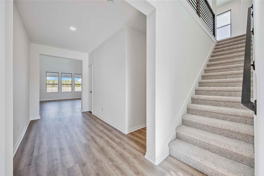6319 Fawn Path Drive, Conroe, Texas image 3