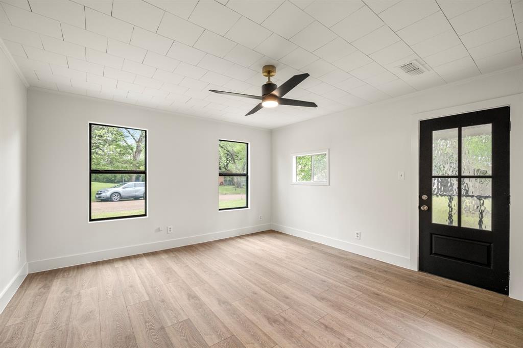 523 N Oakhurst Drive, Livingston, Texas image 15