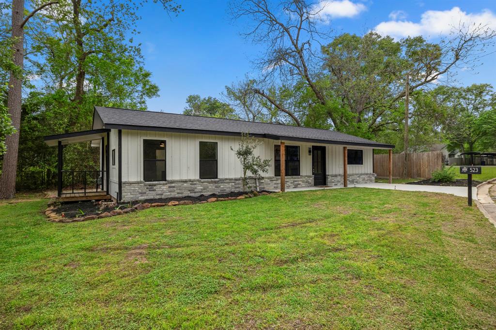 523 N Oakhurst Drive, Livingston, Texas image 2