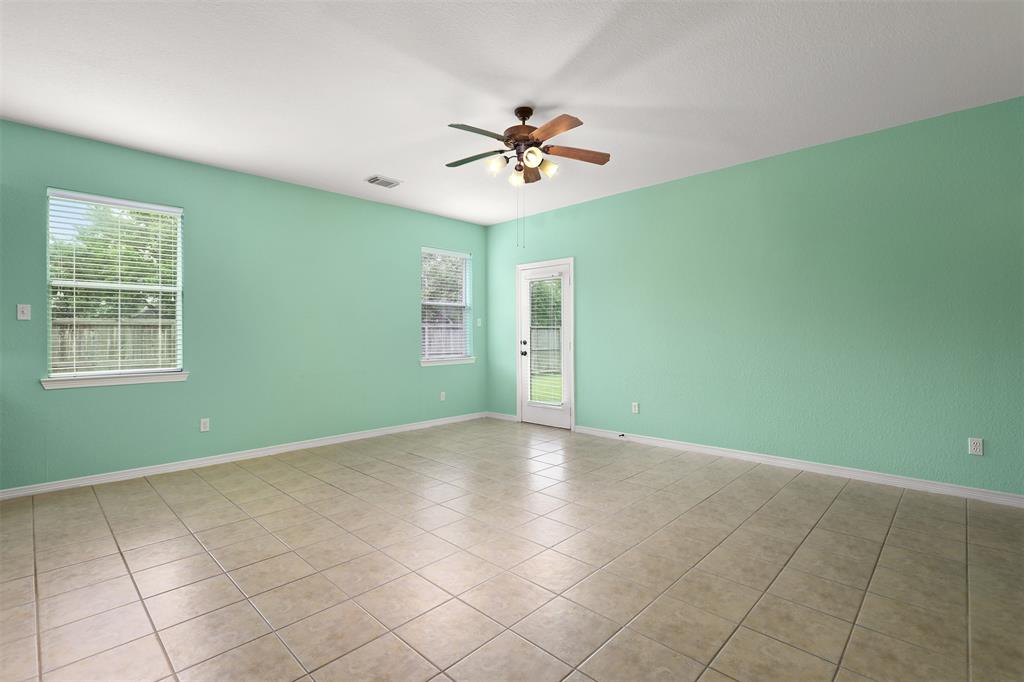 1910 Eden Glen Lane, Pearland, Texas image 12