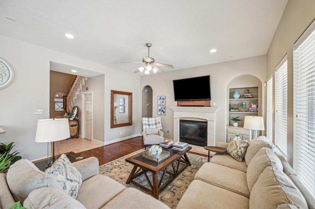 2655 Katie Harbor Drive, Manvel, Texas image 9