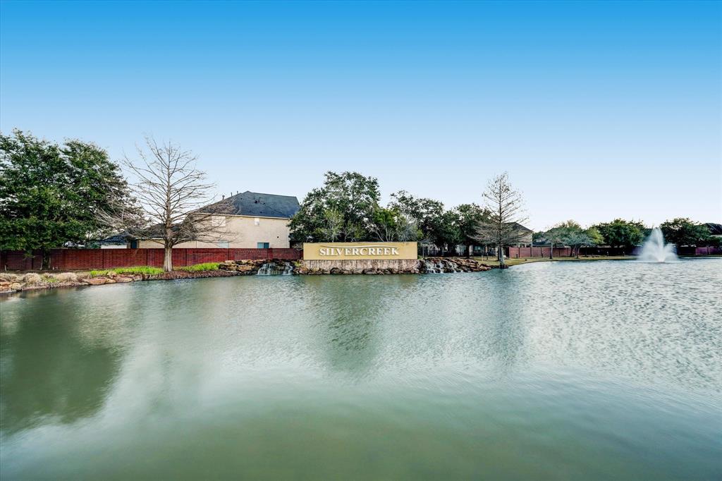 2655 Katie Harbor Drive, Manvel, Texas image 28