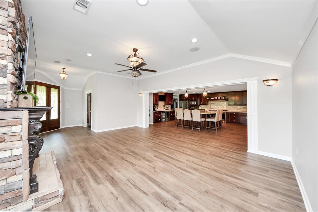 9731 Hadden Road, Baytown, Texas image 14