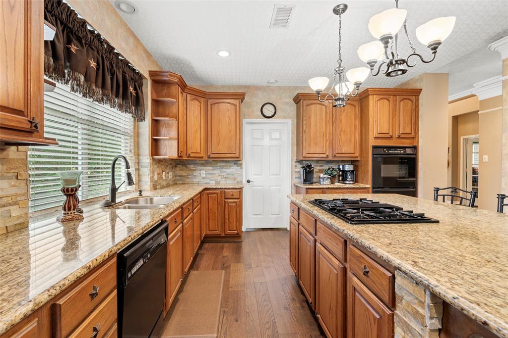 3602 Blue Lake Drive, Spring, Texas image 16
