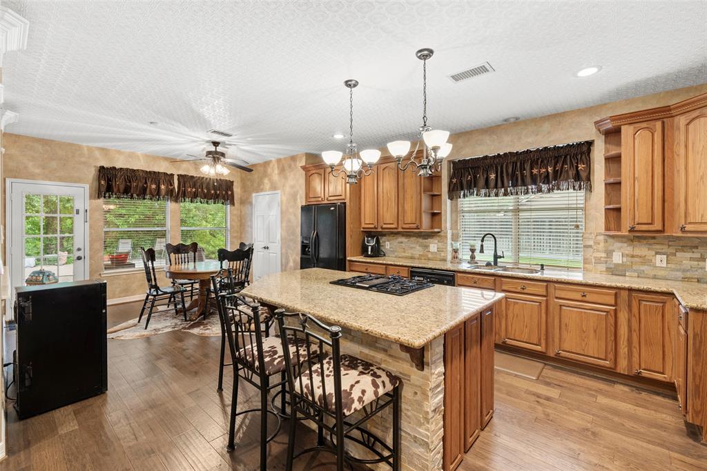 3602 Blue Lake Drive, Spring, Texas image 12