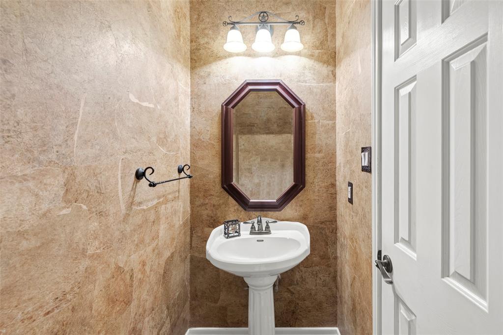 3602 Blue Lake Drive, Spring, Texas image 25