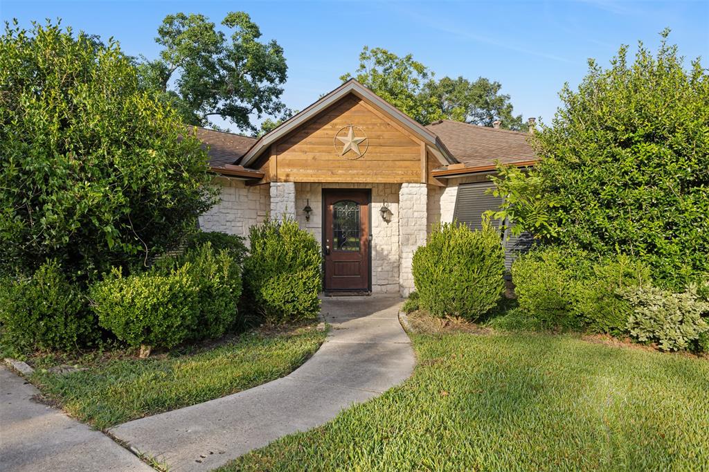 803 Fm 646 Road N