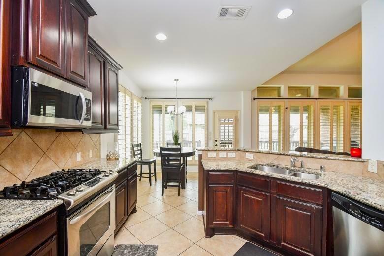 13619 Orchard Wind Lane, Pearland, Texas image 11