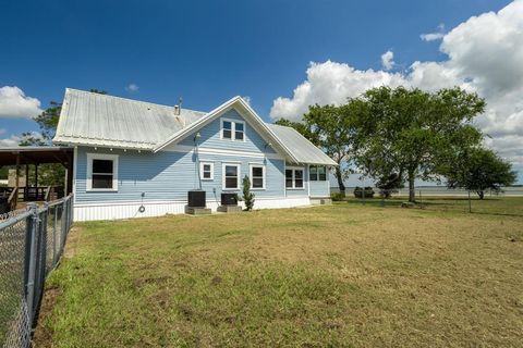 A home in Palacios