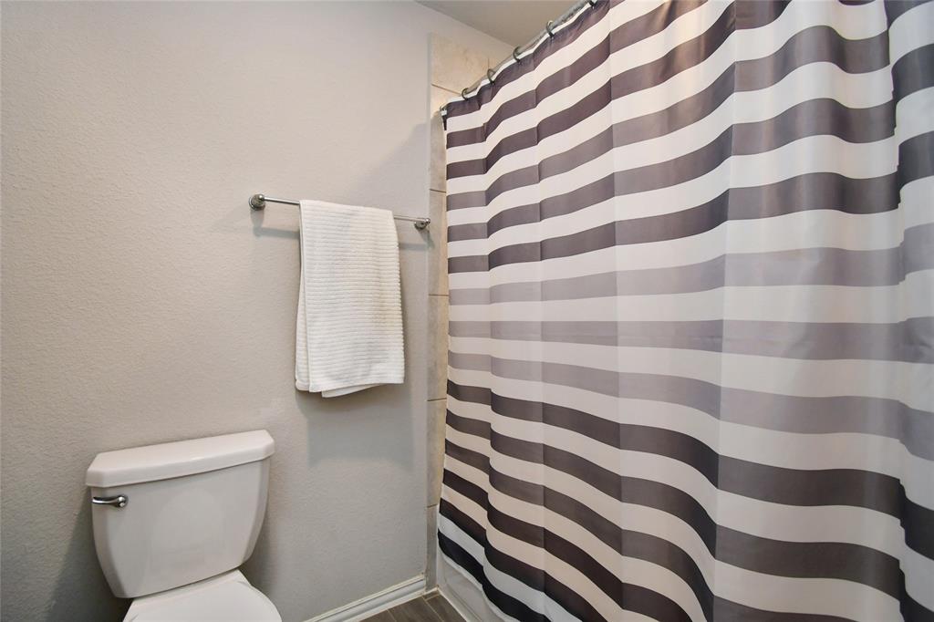 7419 French Quarter Court, Fulshear, Texas image 25