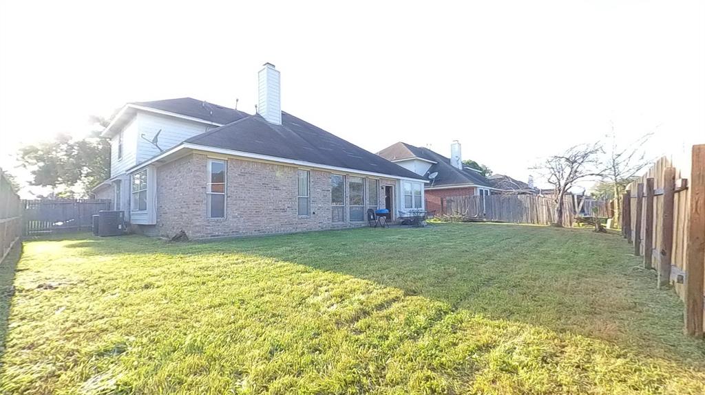 131 Annes Way Way, Stafford, Texas image 36